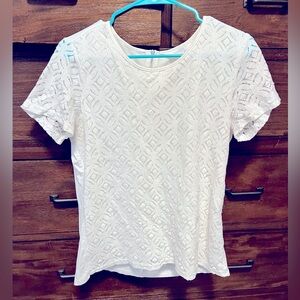 Market and Spruce white top- size MP